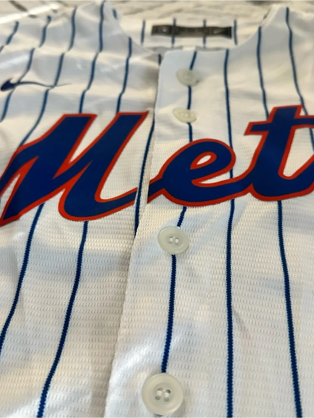 Nike Kids New York Mets White and Blue Pinstripe Baseball Jersey Size: 5/6 M